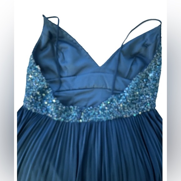 Jovani Formal Sequins Beaded Pleaded Long Evening Gown Dress With Bow - Picture 8 of 11